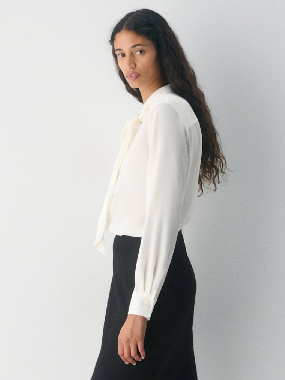 Aritzia Liberty Blouse - Picture 3 of 12